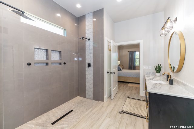 Image 2 of 25 For 240 Eaglerock