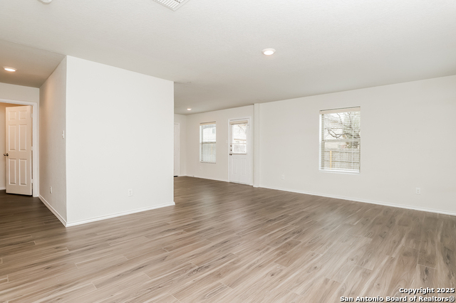 Listing photo id 2 for 8927 Ashley Wilkes