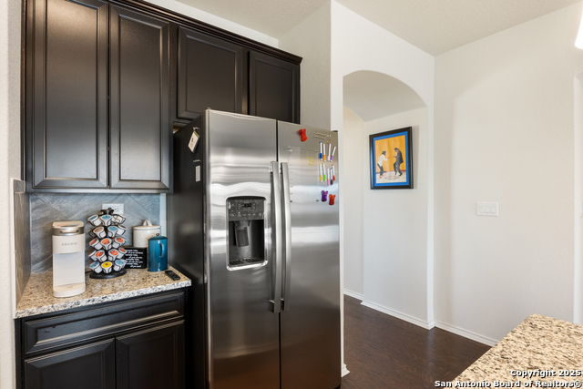 Image 19 of 37 For 27223 Volcano Dr.