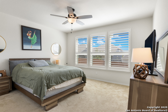 Image 22 of 37 For 27223 Volcano Dr.