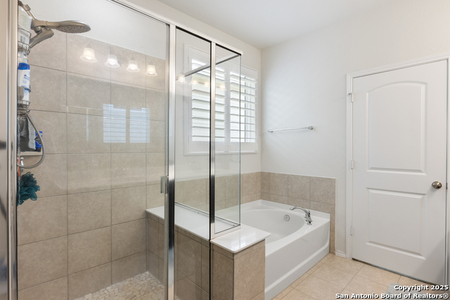 Image 23 of 37 For 27223 Volcano Dr.