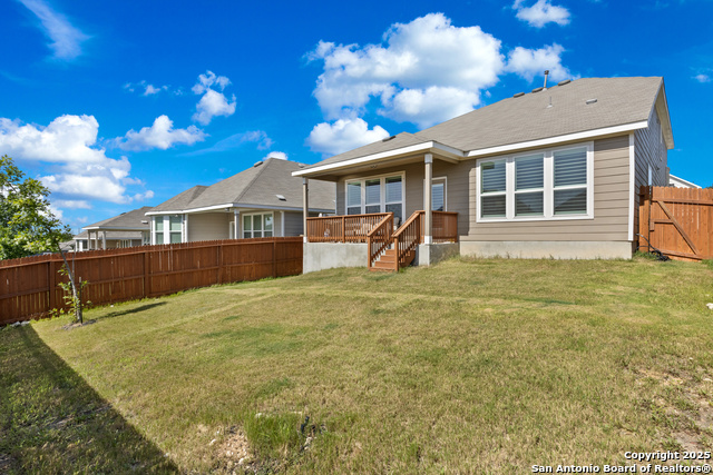 Image 6 of 37 For 27223 Volcano Dr.