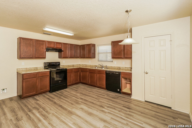 Image 3 of 13 For 8930 Scarlett Place