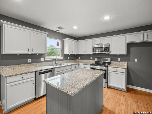 Image 14 of 40 For 264 Tierra Grande