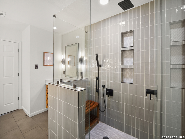 Image 21 of 40 For 264 Tierra Grande