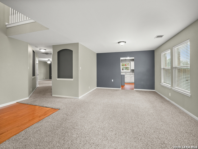 Image 8 of 40 For 264 Tierra Grande