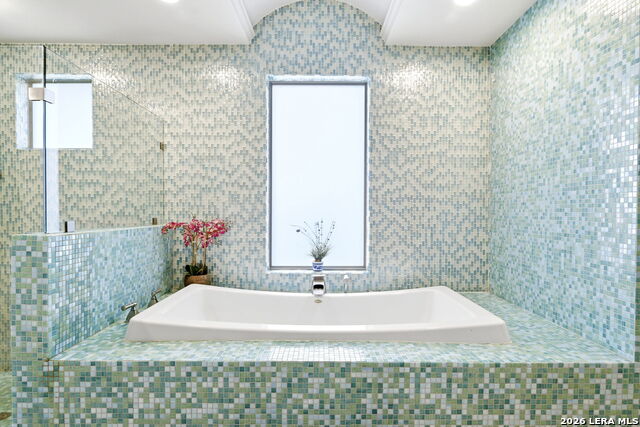 Image 12 of 41 For 515 Stonewood Dr