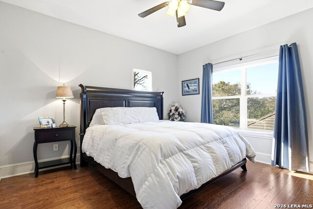 Image 20 of 41 For 515 Stonewood Dr