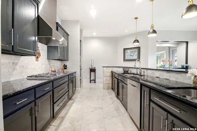 Image 8 of 41 For 515 Stonewood Dr