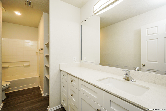 Image 8 of 15 For 826 Robillard Lane