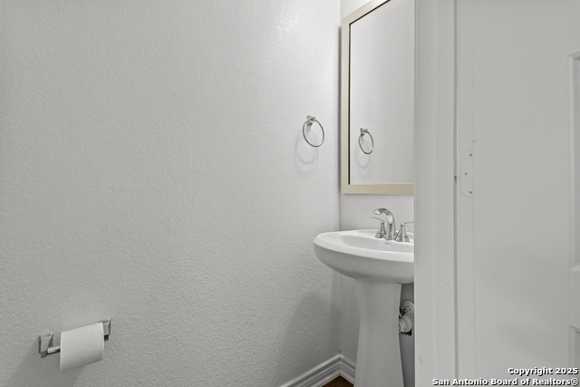 Image 14 of 32 For 1927 Overlook Knoll