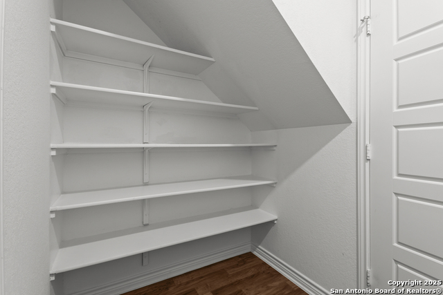 Image 16 of 32 For 1927 Overlook Knoll