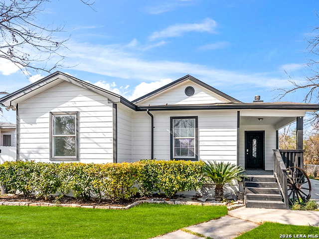 Image 3 of 17 For 755 Cavalier