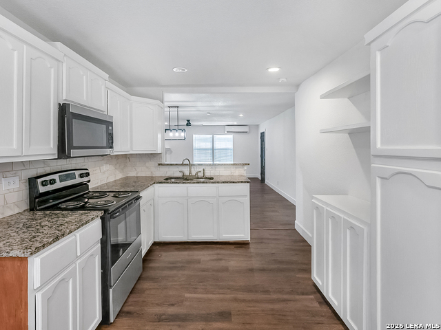 Image 6 of 17 For 755 Cavalier