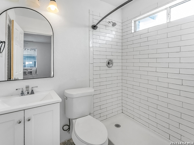 Image 9 of 17 For 755 Cavalier