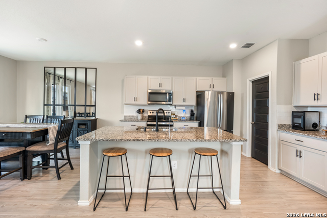 Image 11 of 32 For 4103 Winchester