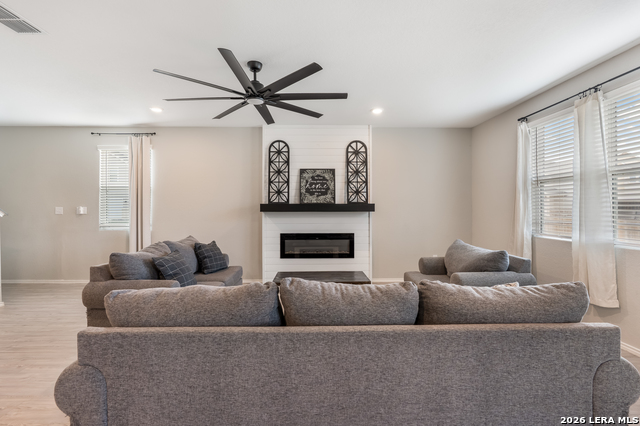 Image 9 of 32 For 4103 Winchester