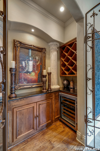 Listing photo id 9 for 227 Augusta  