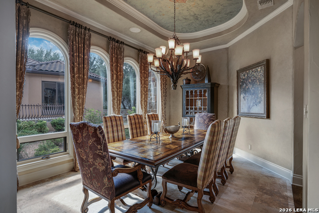 Listing photo id 10 for 227 Augusta  