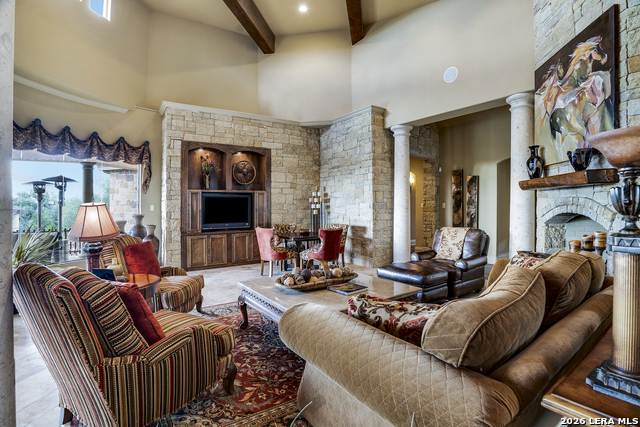 Listing photo id 14 for 227 Augusta  