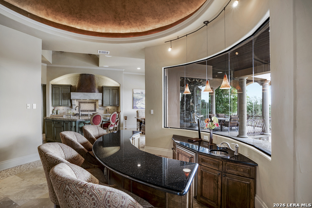 Listing photo id 16 for 227 Augusta  