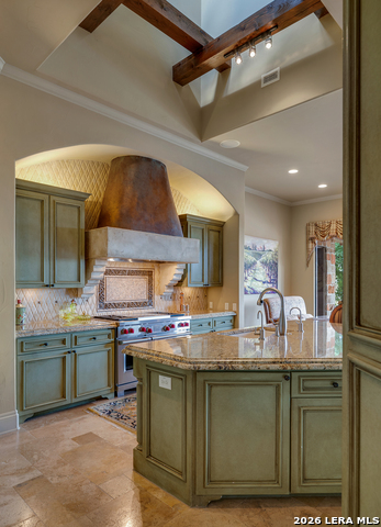 Listing photo id 19 for 227 Augusta  