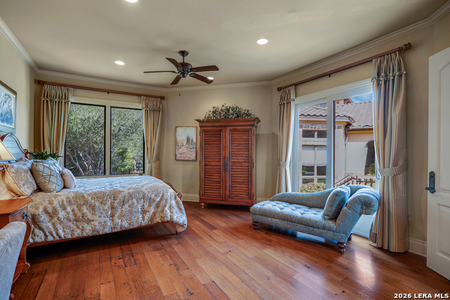 Listing photo id 41 for 227 Augusta  