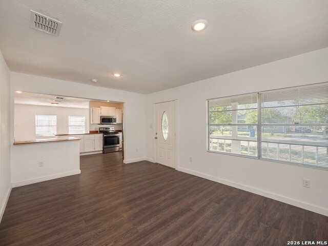 Image 5 of 32 For 1051 Fitch St