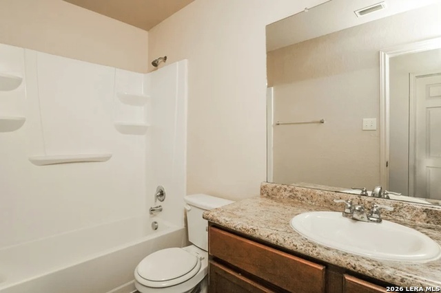 Image 10 of 12 For 7026 Heathers Pond