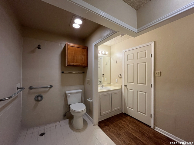 Image 18 of 25 For 6306 Queens Castle  4