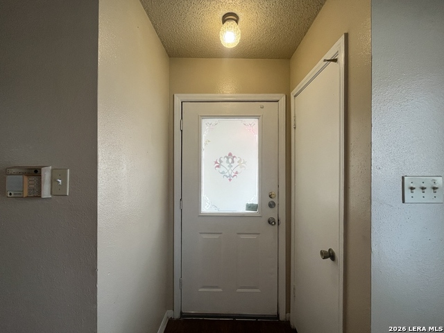 Image 19 of 25 For 6306 Queens Castle  4