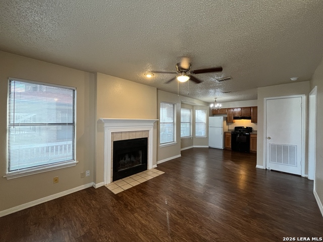 Image 6 of 25 For 6306 Queens Castle  4