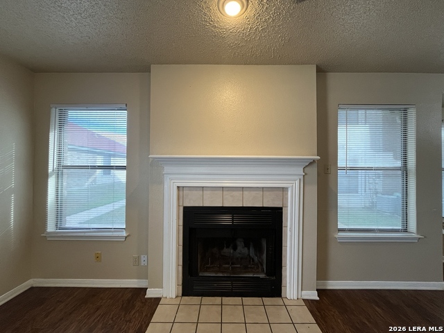 Image 9 of 25 For 6306 Queens Castle  4