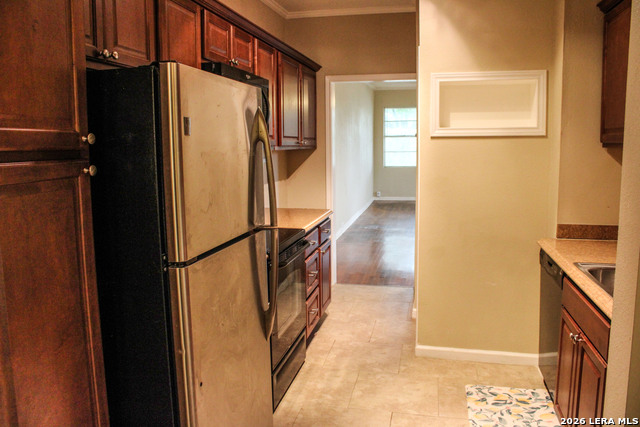 Image 6 of 19 For 3901 New Braunfels N