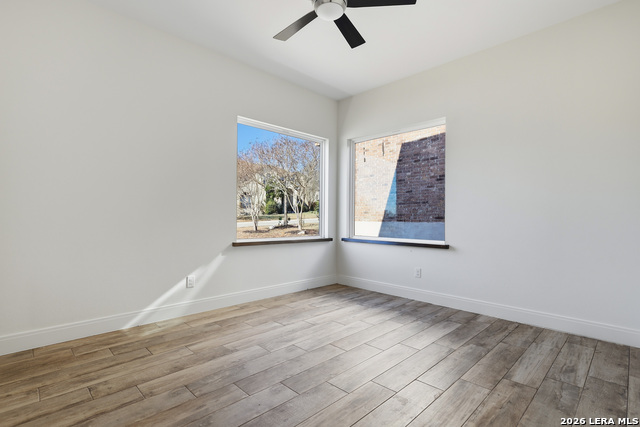 Image 14 of 29 For 19402 Easy Oak