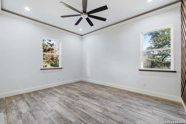 Image 15 of 29 For 19402 Easy Oak