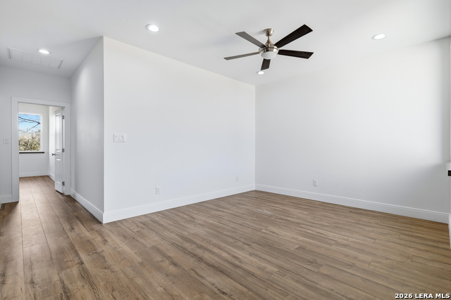 Image 23 of 29 For 19402 Easy Oak