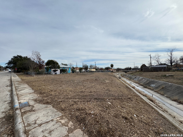 Image 6 of 6 For 2306 Rivas 1