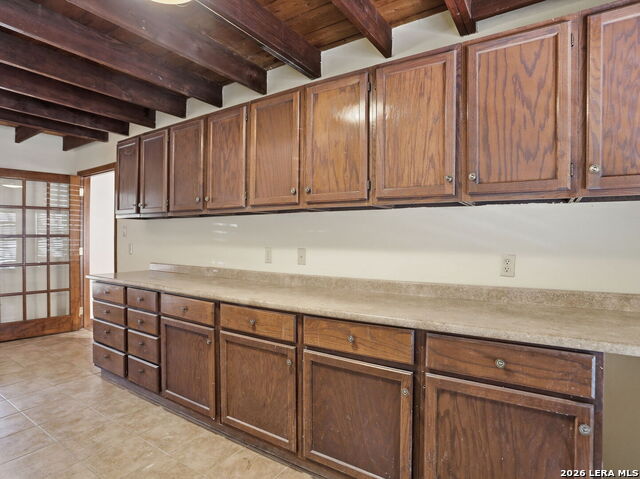 Image 34 of 50 For 543 Robinhood