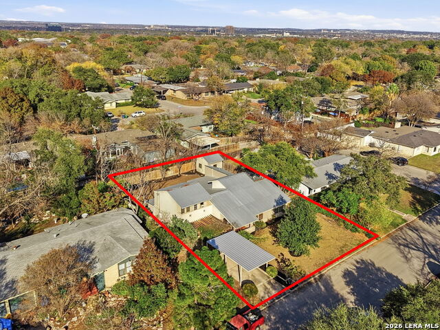 Image 43 of 50 For 543 Robinhood