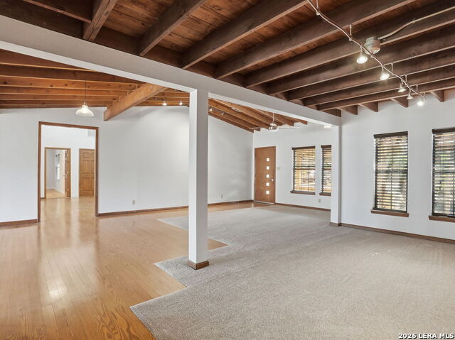 Image 9 of 50 For 543 Robinhood