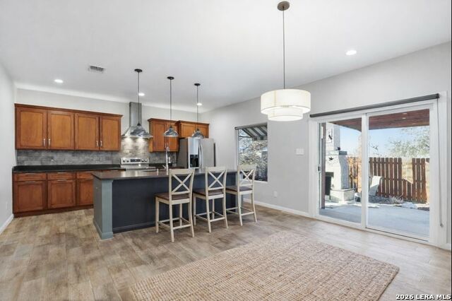 Image 11 of 41 For 9527 Butterfly Bend