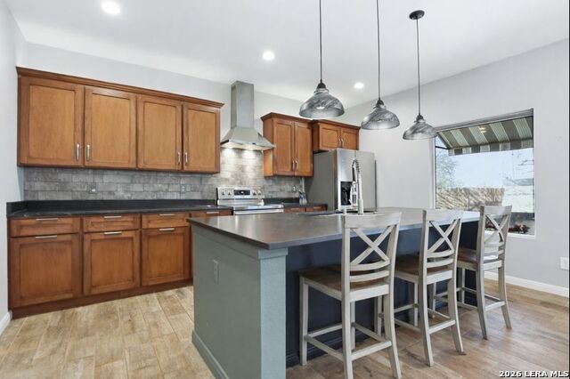 Image 12 of 41 For 9527 Butterfly Bend