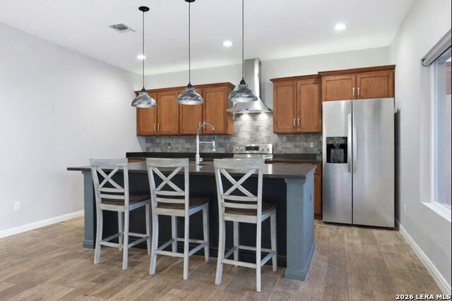 Image 14 of 41 For 9527 Butterfly Bend