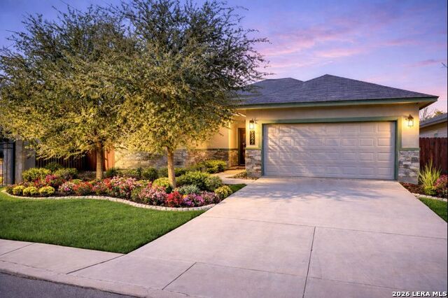 Image 2 of 41 For 9527 Butterfly Bend