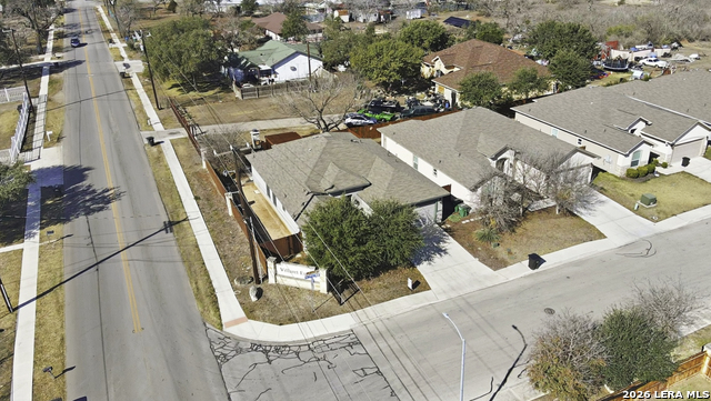 Image 38 of 41 For 9527 Butterfly Bend