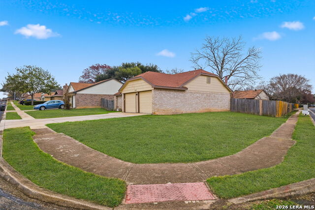 Listing photo id 0 for 9630 Wildwood Rdg