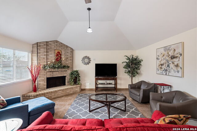 Listing photo id 2 for 9630 Wildwood Rdg