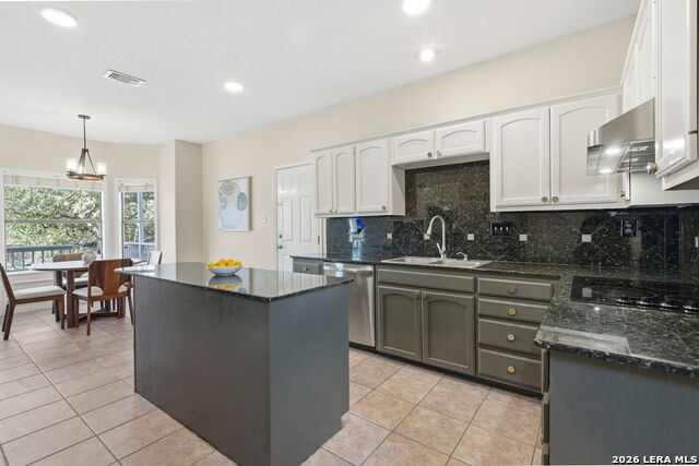 Image 11 of 38 For 15707 Dawn Crest