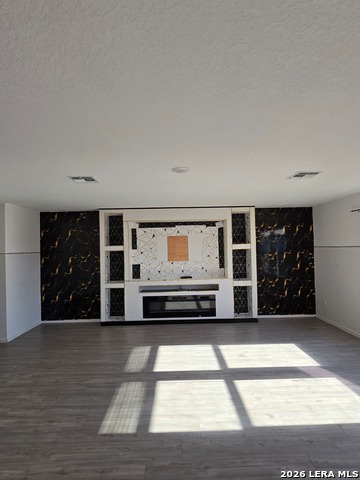 Image 9 of 14 For 5514 Calton  